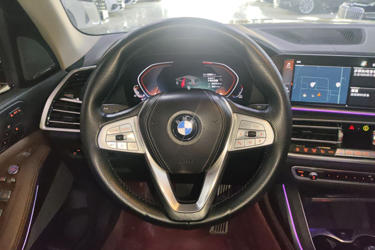 BMW X7 2022 #15 BMW X7 2022 car image #15