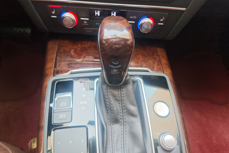 Audi A6L New Energy 2018 car image #15