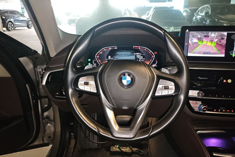 BMW 5 Series 2020 #15 BMW 5 Series 2020 car image #15