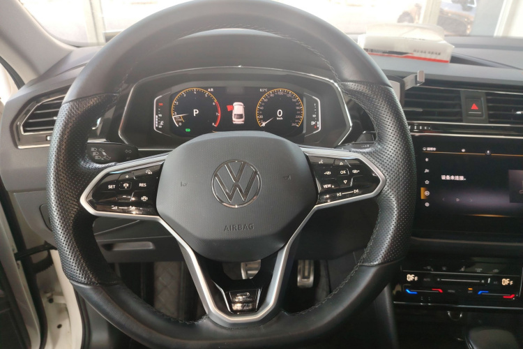 Volkswagen Tiguan X 2021 #15 Volkswagen Tiguan X 2021 car image #15