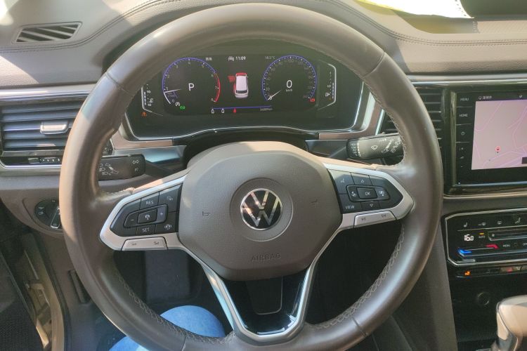 Volkswagen Viloran 2021 car image #15