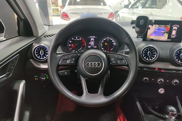 2020 immagine di auto #15