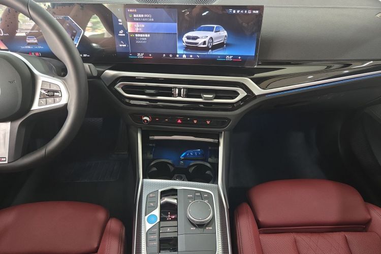 BMW i3 2024 car image #15