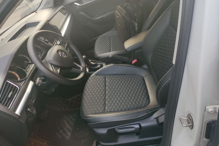 Skoda Kamiq 2020 car image #15