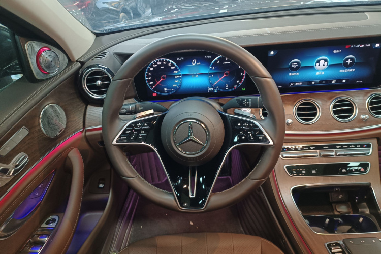 Mercedes-Benz E Class 2023 car image #15