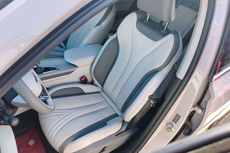 GEELY 2024 #15 GEELY 2024 car image #15