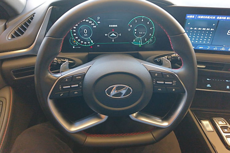 Hyundai Sonata 2023 car image #15