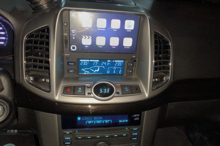 Chevrolet Captiva 2017 car image #15