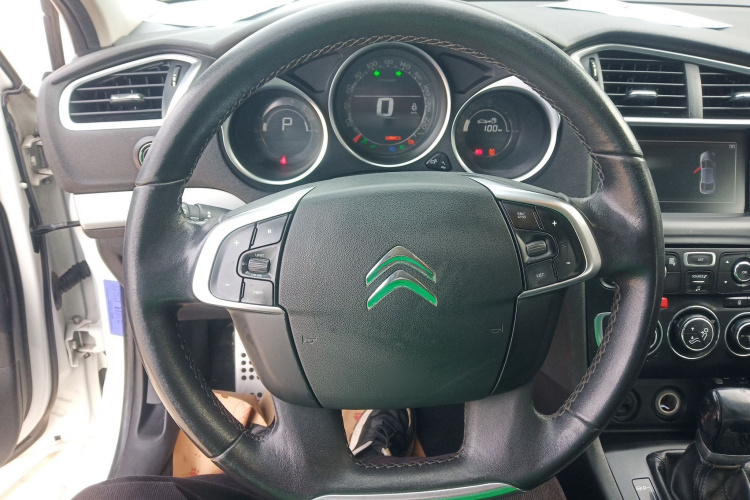 Citroen C4L 2017 car image #15