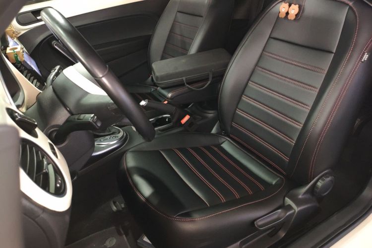 Volkswagen Beetle 2019 immagine di auto #15