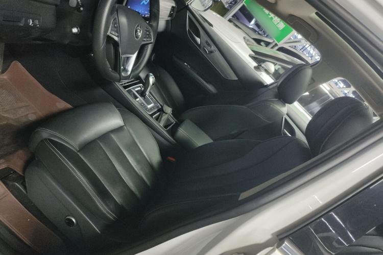 BYD 2019 #15 BYD 2019 car image #15