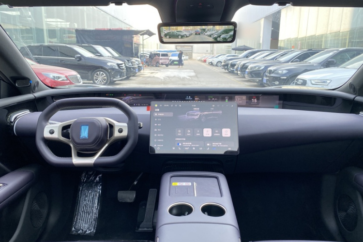 Avatr 07 2025 car image #15