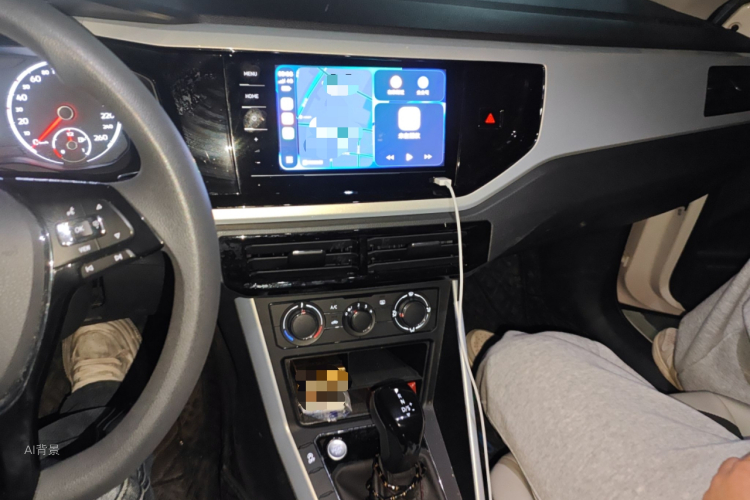 Polo 2022 car image #15