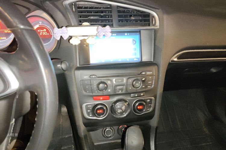 Citroen C4L 2015 car image #15