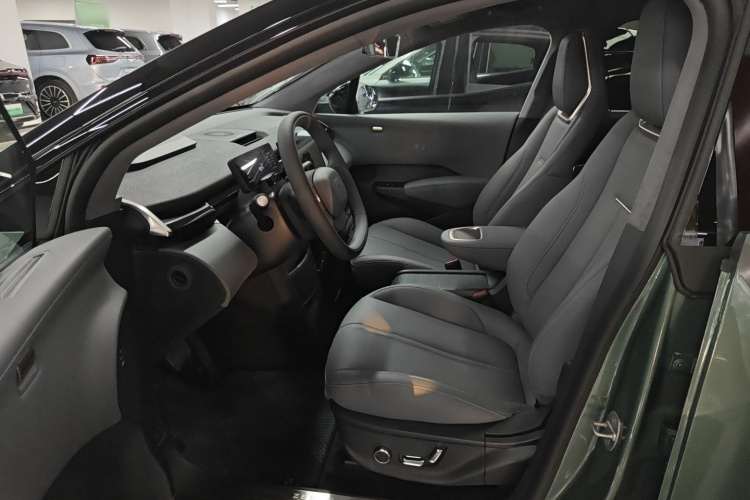 极氪 极氪X 2023 汽车图片 #15