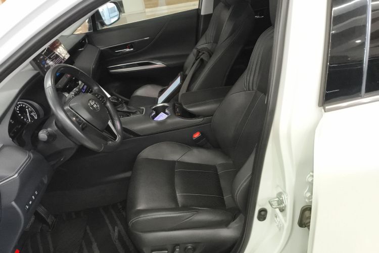 Toyota Harrier 2023 car image #15