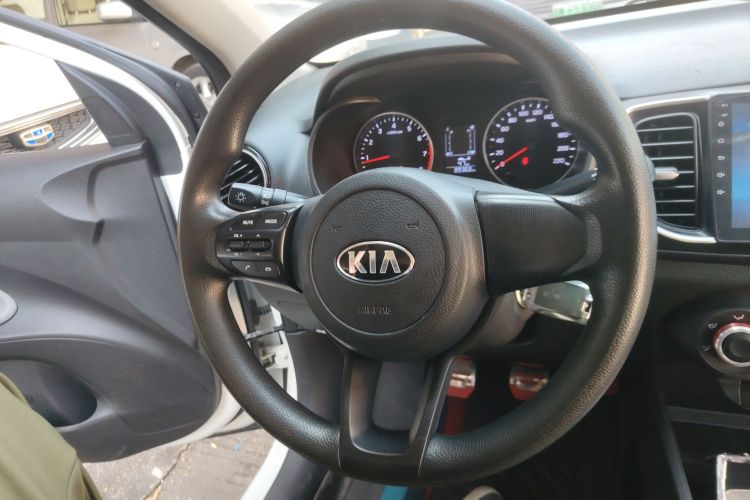 起亚 焕驰 2018 汽车图片 #15