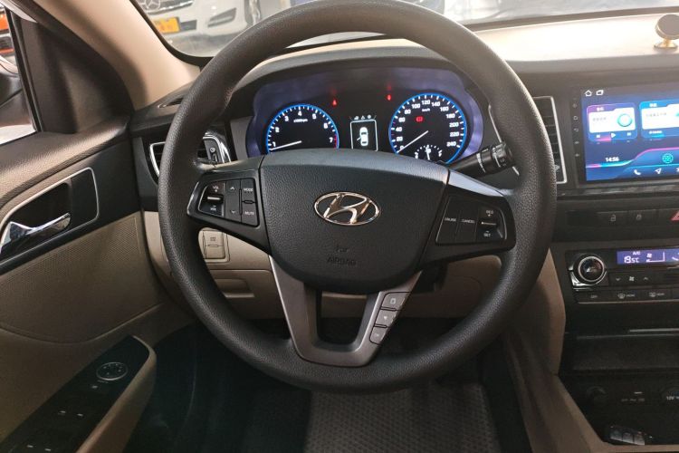 Hyundai Mistra 2014 #15 Hyundai Mistra 2014 car image #15