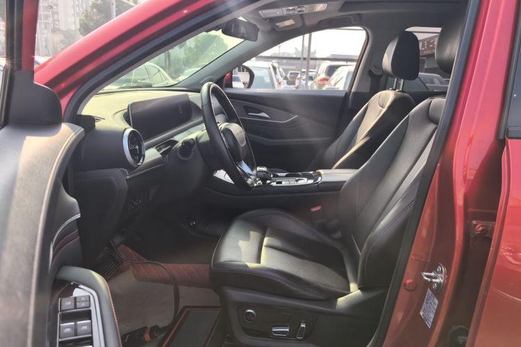 Forthing T5 EVO 2021 imagem de carro #15