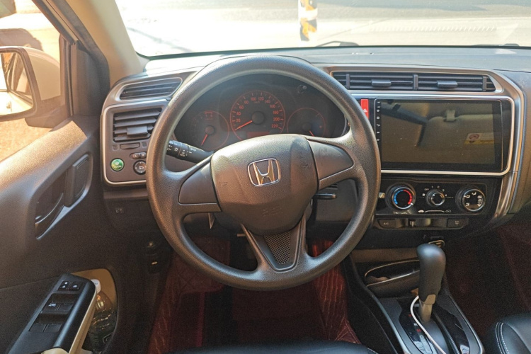 Honda Greiz 2017 صورة سيارة #15