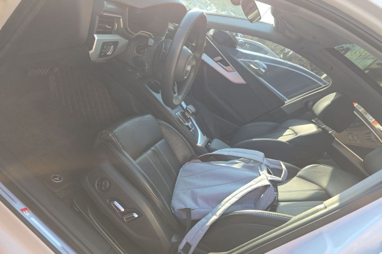 Audi A4L 2023 car image #15