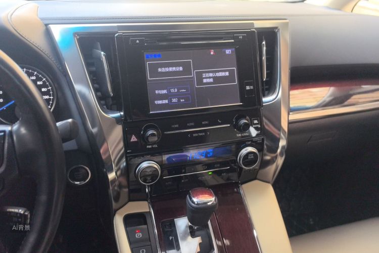 Toyota Alphard 2018 #15 Toyota Alphard 2018 car image #15