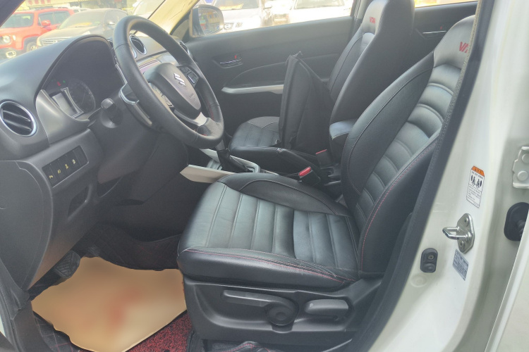 Suzuki Vitara 2016 car image #15