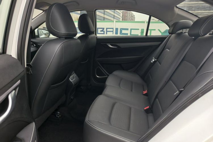 GEELY Emgrand 2021 car image #15