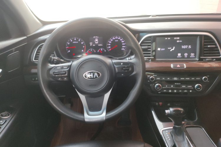 Kia K5 2017 imagen de coche #15