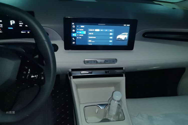 MG 4 EV 2025 immagine di auto #15