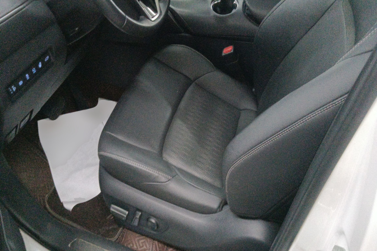 Toyota Venza 2022 immagine di auto #15