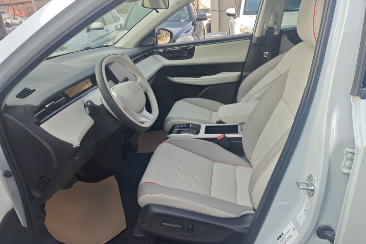 Honda e:NS2 2025 #15 Honda e:NS2 2025 car image #15