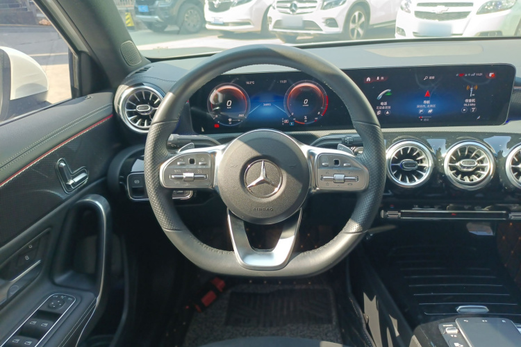 Mercedes-Benz A Class 2021 car image #15