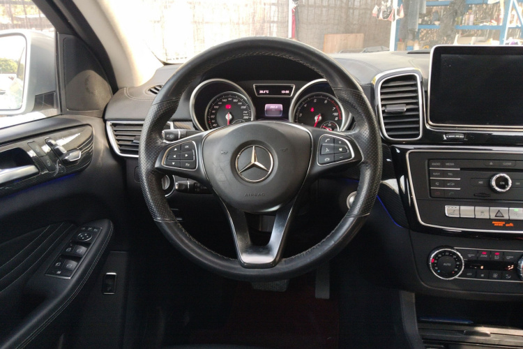 Mercedes-Benz GLE Coupe 2016 #15 Mercedes-Benz GLE Coupe 2016 car image #15