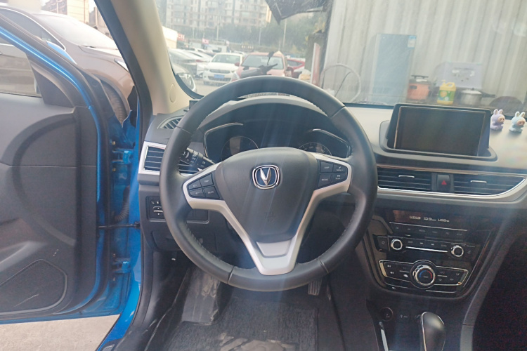 Changan Alsvin V7 2017 #15 Changan Alsvin V7 2017 car image #15
