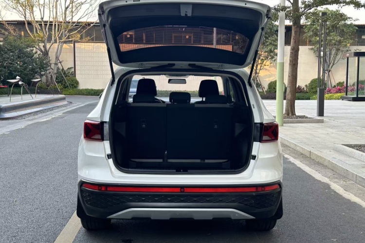 VS5 2023 car image #15