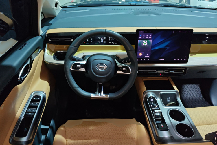 GAC Trumpchi E8 New Energy 2023 imagen de coche #15