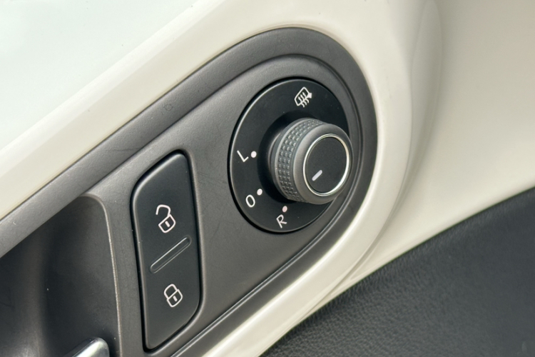 Volkswagen Beetle 2017 immagine di auto #15