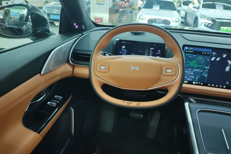 Xpeng G9 2025 immagine di auto #15