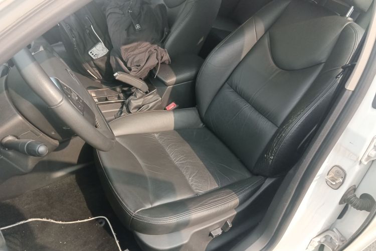 Citroen C4L 2015 car image #15