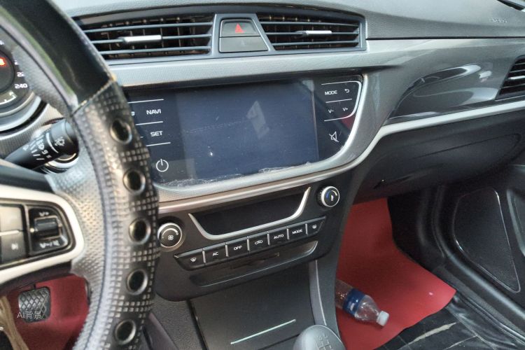 GEELY Emgrand 2017 car image #15