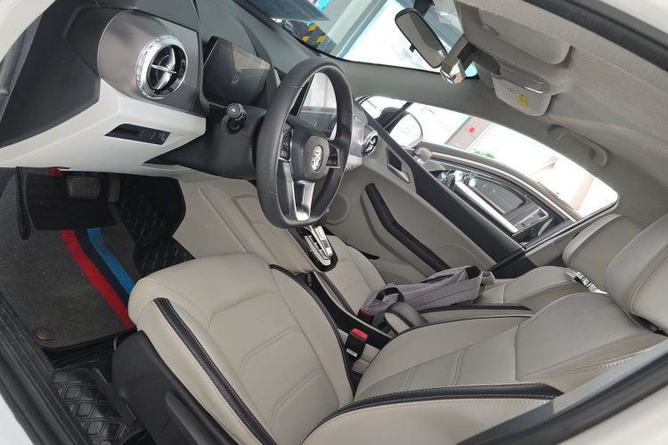 BYD Yuan Pro 2021 car image #15