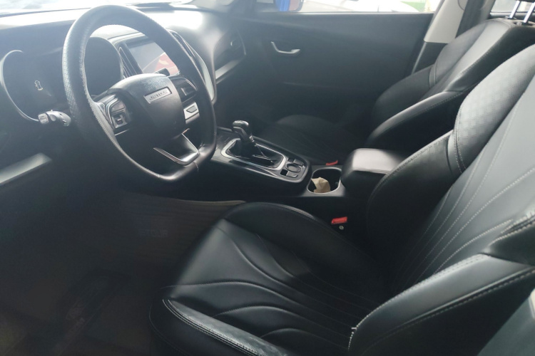 X70M 2020 #15 X70M 2020 car image #15