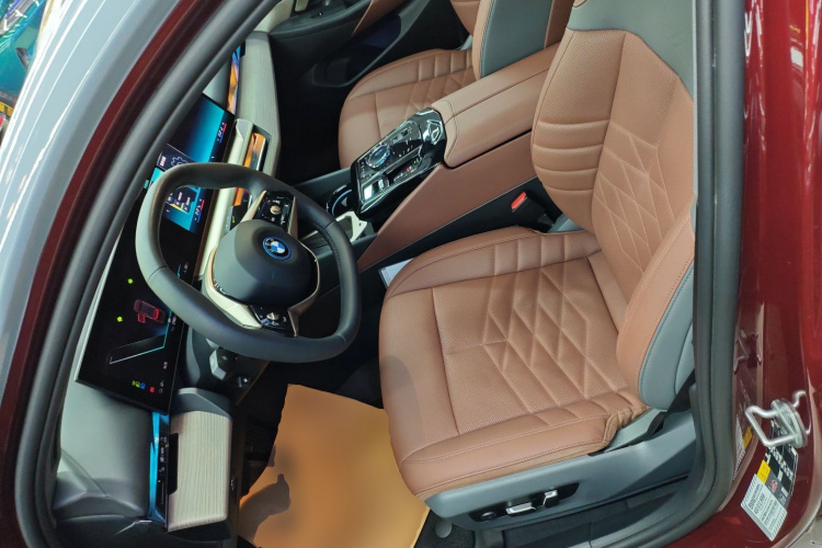 BMW i5 2024 immagine di auto #15