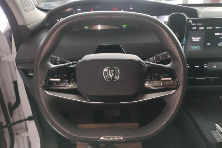 Changan UNI-K iDD 2022 car image #15