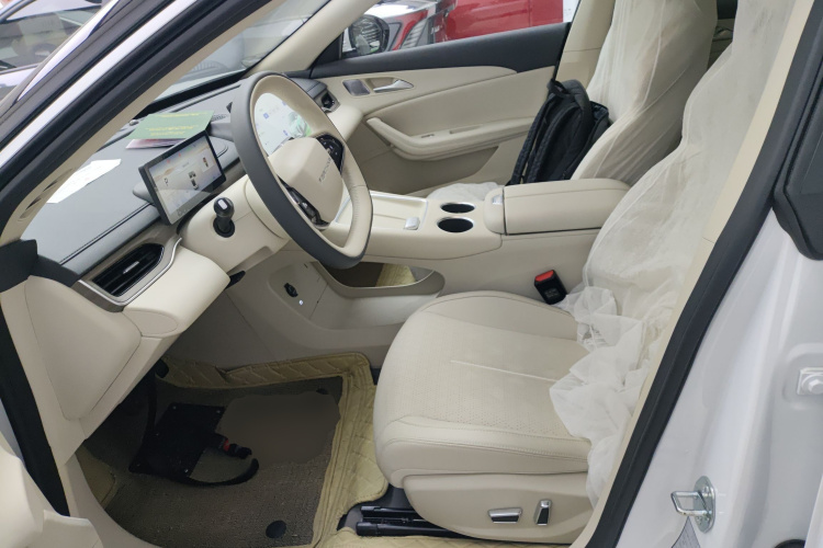 Forthing S7 2025 immagine di auto #15