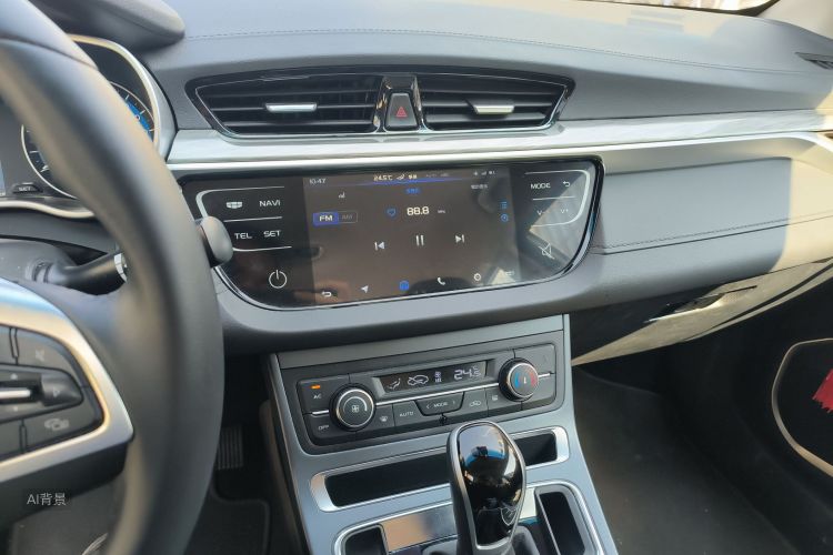 GEELY Emgrand 2019 car image #15