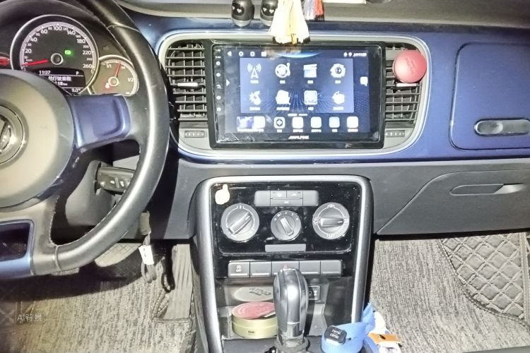 Volkswagen Beetle 2019 imagem de carro #15