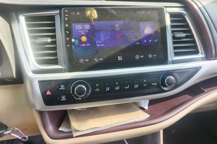 Toyota Highlander 2017 car image #15