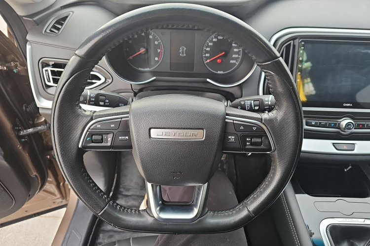 X70M 2020 car image #15